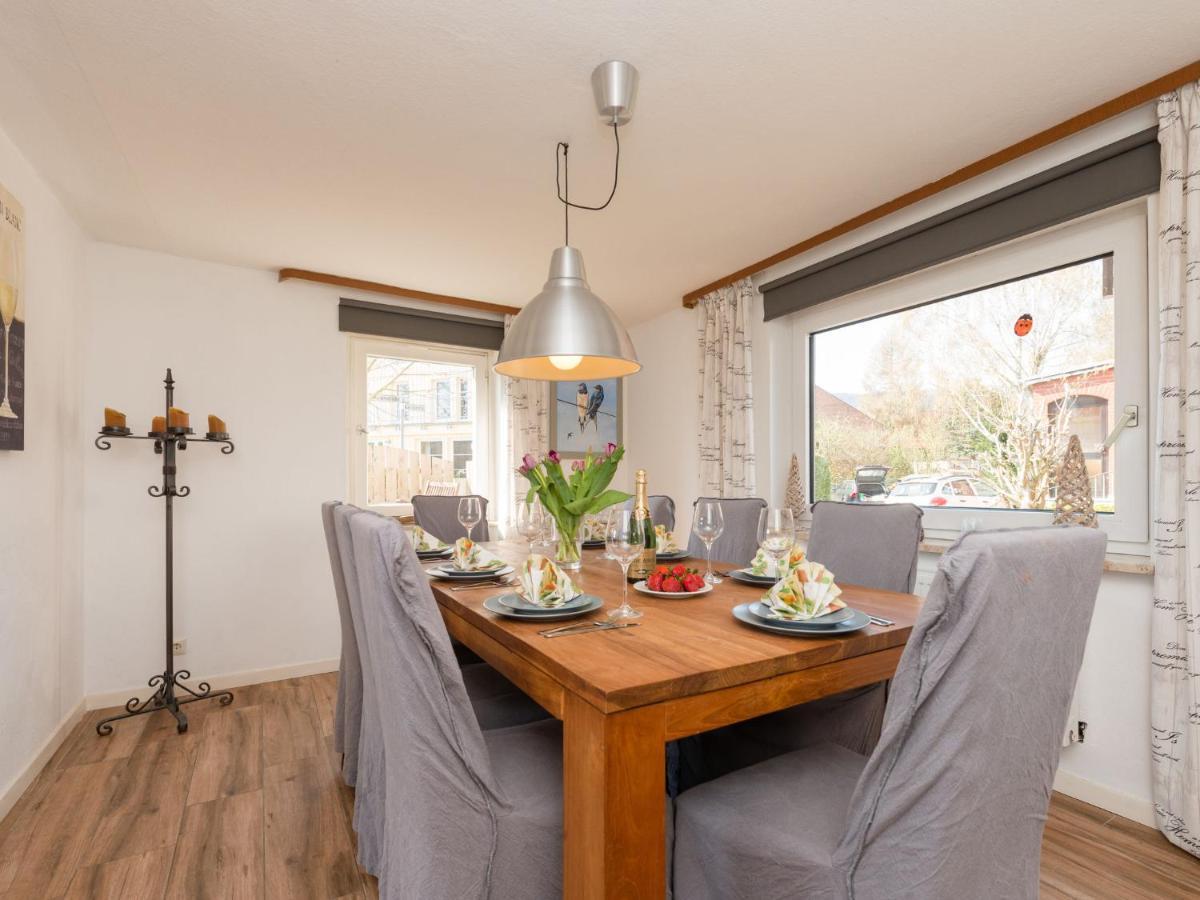 Modern Holiday Home Near River In Amelgatzen Emmerthal Bagian luar foto