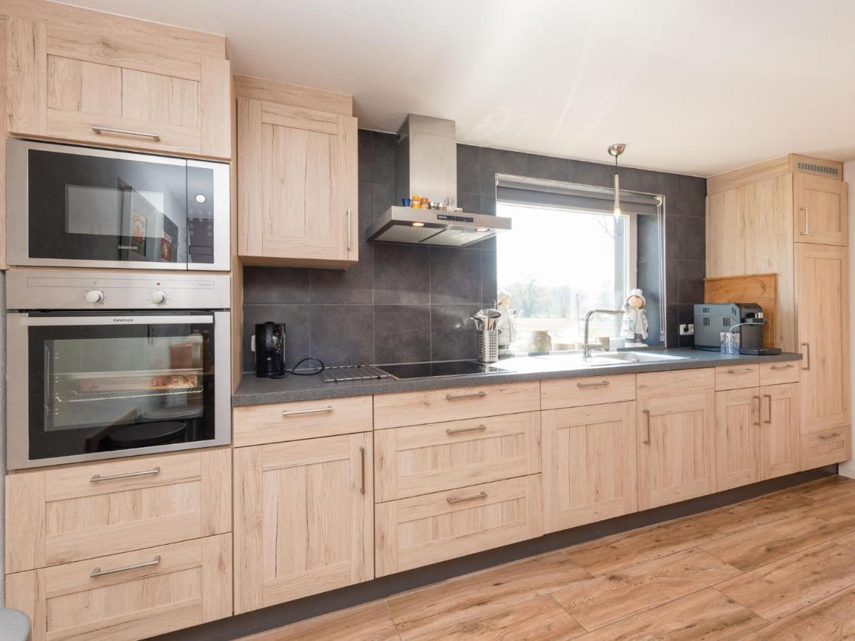 Modern Holiday Home Near River In Amelgatzen Emmerthal Bagian luar foto